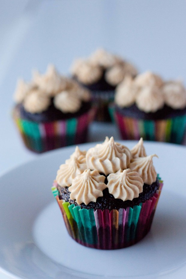 chocolatepeanutbuttercupcakes2