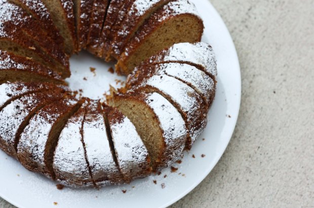 CaramelYogurtBundtCake1