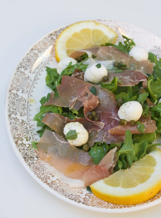 ArugulaProsciuttoMozzarella1