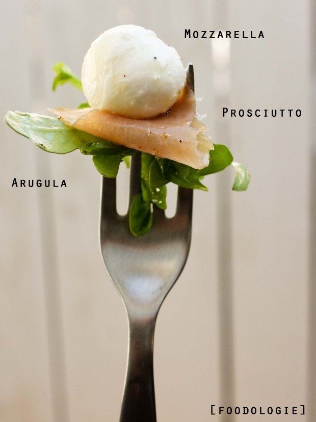 ArugulaProsciuttoMozzarella3