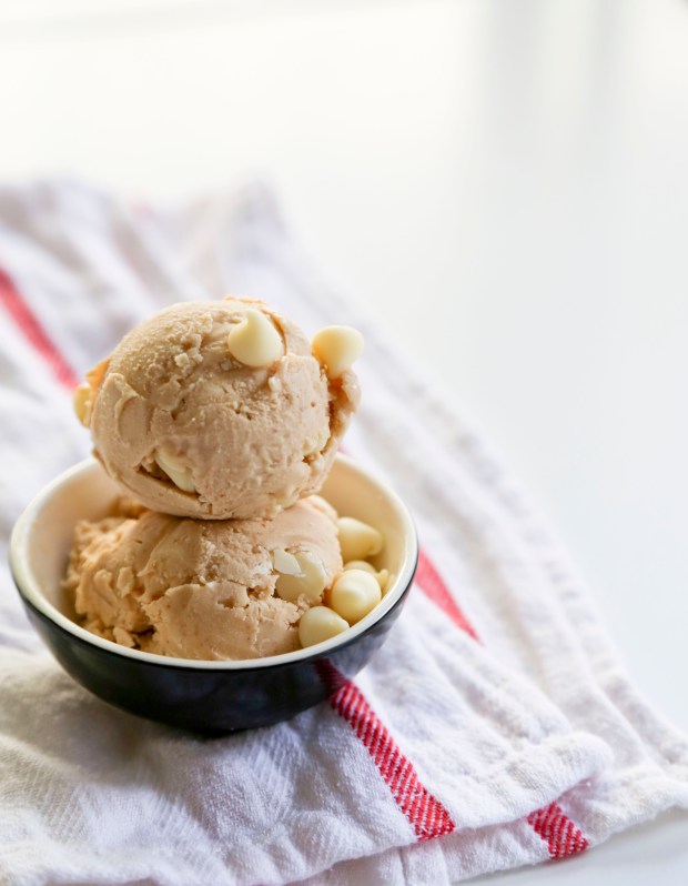 whitechocpbicecream1