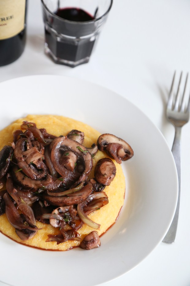 mushroomsoverpolenta1