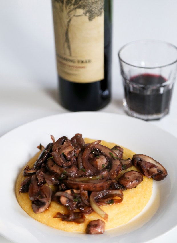 mushroomsoverpolenta2