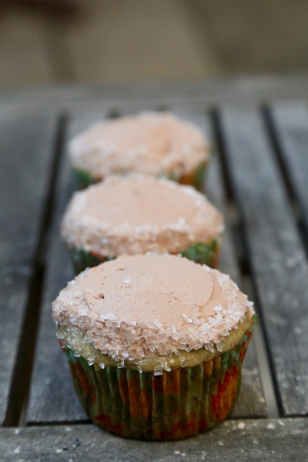 BananaCupcakeswchochazelnutfrosting1