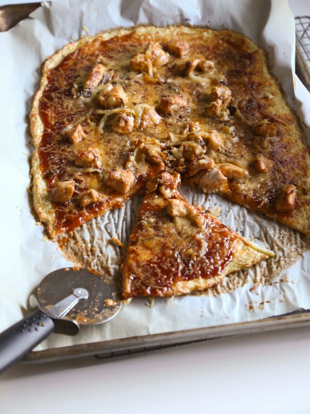 BBQ Chicken Cauliflower Pizza3